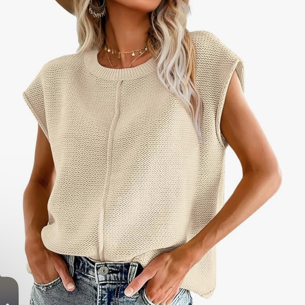 Amazon Cream Boxy Muscle Knit Top - Med